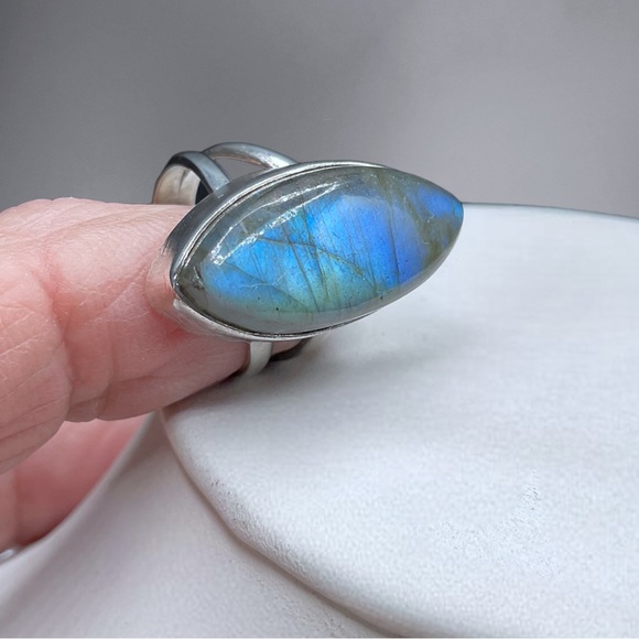 🌺Artisan Sterling & Labradorite Ring - Picture 6 of 16